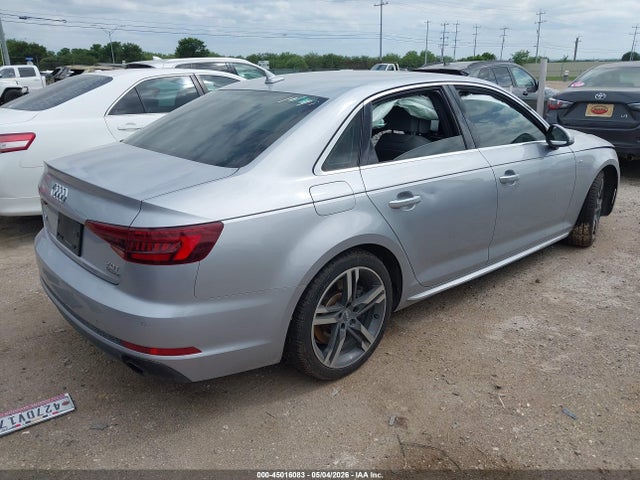 Audi A4 2.0t Premium/2.0t Tech Premium 2018 WAUENAF41JA133365 Image 4