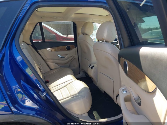 45016101 :رقم المزاد ، WDC0G4JB0KF552448 vin ، 2019 Mercedes-benz Glc 300 مزاد بيع