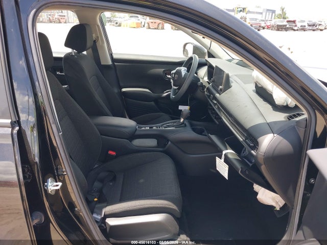 Продажа на аукционе авто 2024 Honda Hr-v 2wd Lx, vin: 3CZRZ1H36RM750038, номер лота: 45016103
