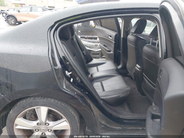45016116 :رقم المزاد ، 19VDE1F72DE000178 vin ، 2013 Acura Ilx 2.0l مزاد بيع