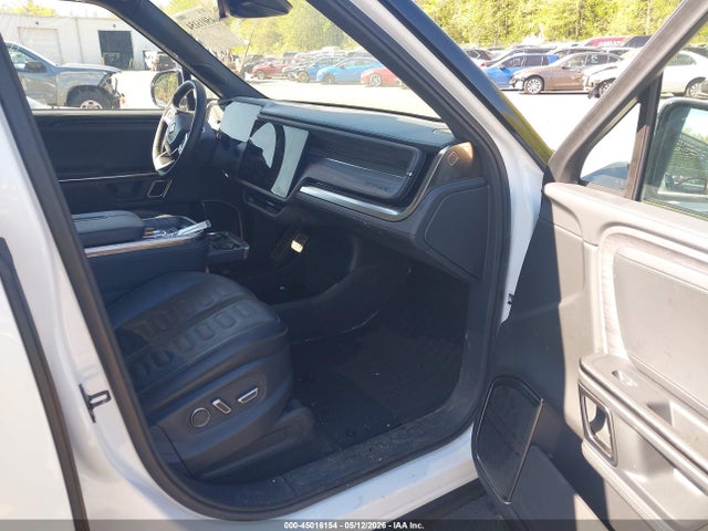 Rivian R1t Adventure 2022 7FCTGAAA2NN011530 Image 5