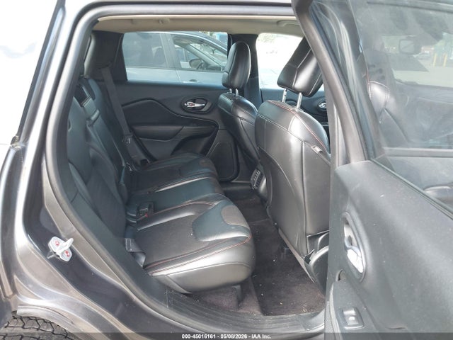 1C4PJMBS6HW500951 Jeep Cherokee Trailhawk 4x4