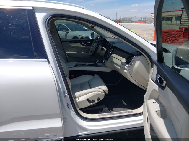 45016166 :رقم المزاد ، LYVA22RL5JB105760 vin ، 2018 Volvo Xc60 T6 Inscription مزاد بيع