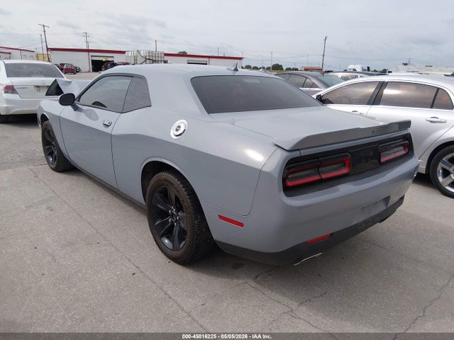 45016225 :رقم المزاد ، 2C3CDZAGXNH165191 vin ، 2022 Dodge Challenger Sxt مزاد بيع