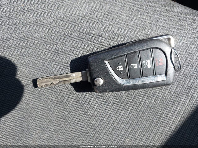 5YFEPMAE9NP287158 Toyota COROLLA LE