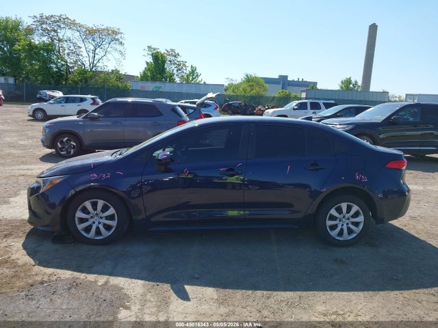 5YFEPMAE9NP287158 Toyota COROLLA LE