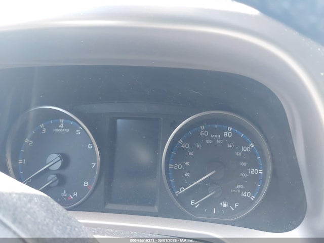 Toyota Rav4 Xle 2017 JTMRFREV5HD200634 Image 15