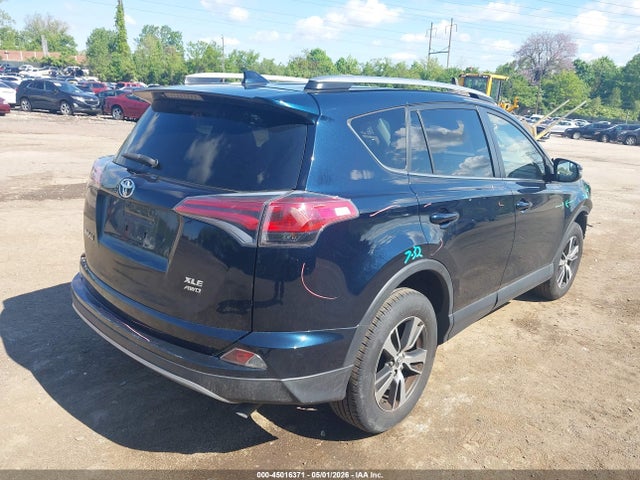 Toyota Rav4 Xle 2017 JTMRFREV5HD200634 Image 4
