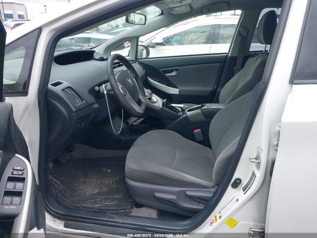 JTDKN3DU4E1787402 Toyota Prius Three