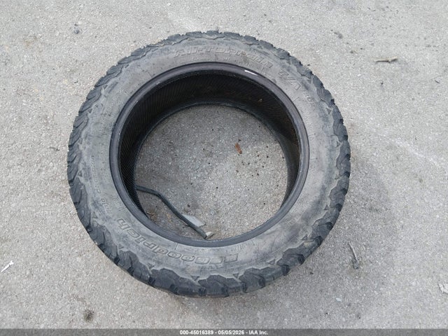 2006 Lincoln Mark Lt მანქანა იყიდება აუქციონზე, vin: 5LTPW18536FJ13821, აუქციონის ნომერი: 45016389