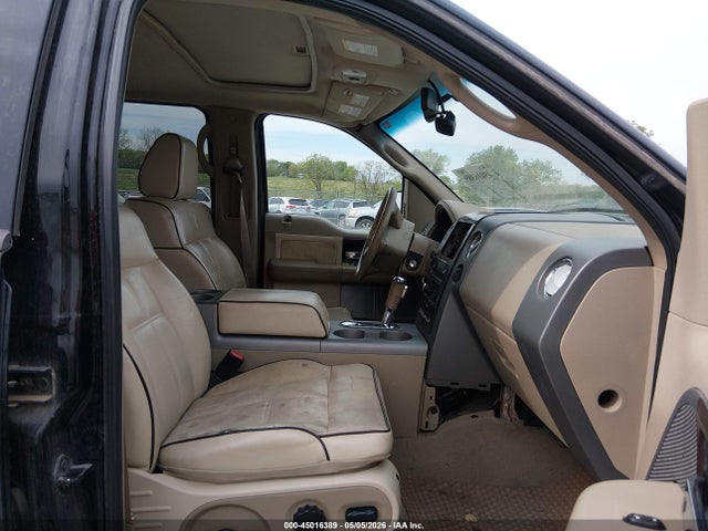 2006 Lincoln Mark Lt მანქანა იყიდება აუქციონზე, vin: 5LTPW18536FJ13821, აუქციონის ნომერი: 45016389