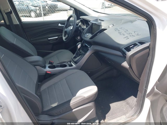 Продажа на аукционе авто 2015 Ford Escape Se, vin: 1FMCU0GX5FUA66447, номер лота: 45016570