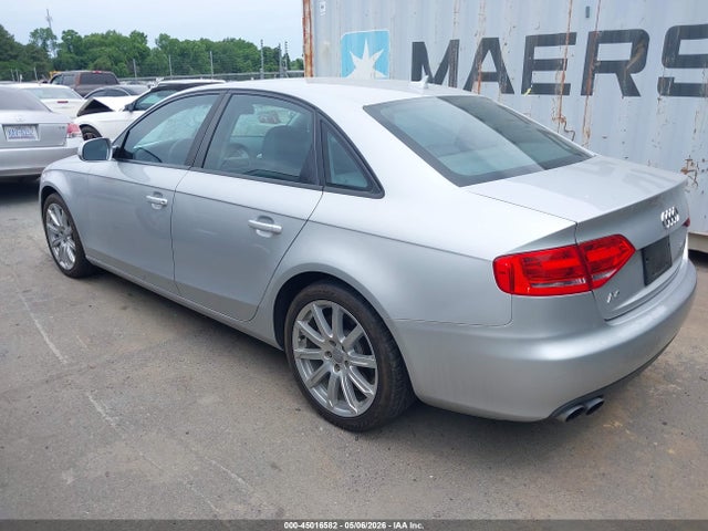 45016582 :رقم المزاد ، WAUBFAFL9BN040577 vin ، 2011 Audi A4 2.0t Premium مزاد بيع