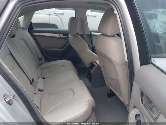 45016582 :رقم المزاد ، WAUBFAFL9BN040577 vin ، 2011 Audi A4 2.0t Premium مزاد بيع
