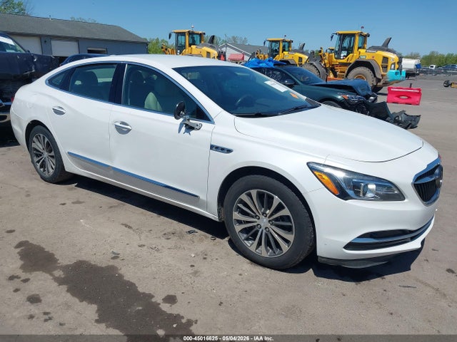 2017 Buick Lacrosse Essence მანქანა იყიდება აუქციონზე, vin: 1G4ZP5SS9HU122161, აუქციონის ნომერი: 45016625
