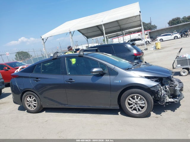 Продажа на аукционе авто 2022 Toyota Prius Prime Xle, vin: JTDKAMFP7N3227967, номер лота: 45016629