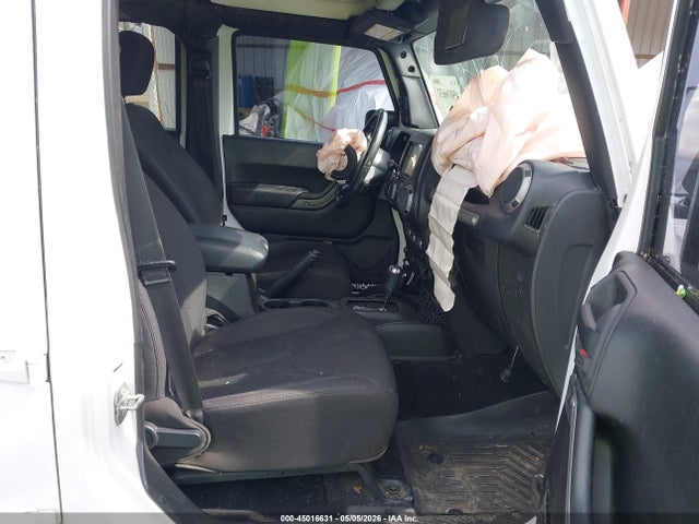 Продаж на аукціоні авто 2015 Jeep Wrangler Unlimited Sport, vin: 1C4BJWDG1FL633050, номер лоту: 45016631