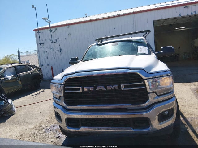 45016641 :رقم المزاد ، 3C63R3HL4MG642801 vin ، 2021 Ram 3500 Big Horn  4x4 8' Box مزاد بيع