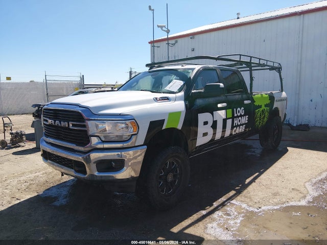 45016641 :رقم المزاد ، 3C63R3HL4MG642801 vin ، 2021 Ram 3500 Big Horn  4x4 8' Box مزاد بيع