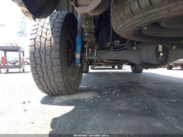 3TMAZ5CN5HM050142 Toyota Tacoma Trd Sport