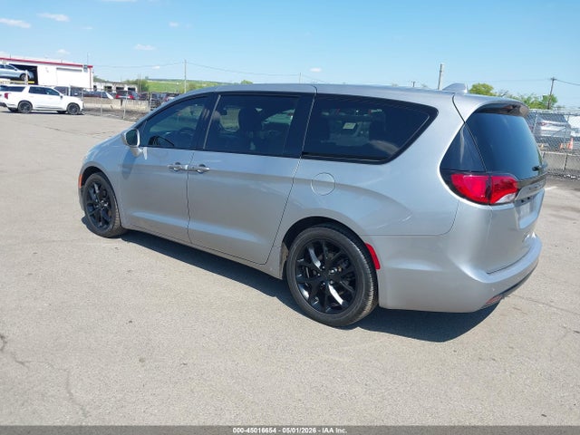 2018 Chrysler Pacifica Touring Plus მანქანა იყიდება აუქციონზე, vin: 2C4RC1FG7JR357806, აუქციონის ნომერი: 45016654