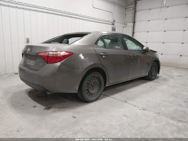 Toyota COROLLA LE 2018 2T1BURHE8JC074792 Image 4