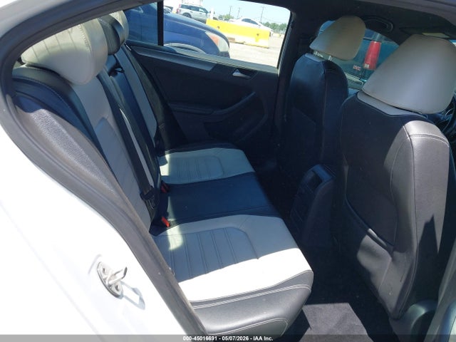3VWD17AJ0GM393680 Volkswagen Jetta 1.8t Sport