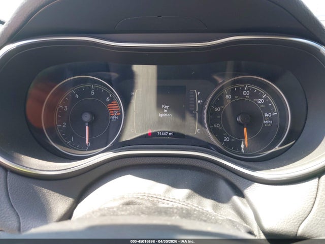 2019 Jeep Cherokee Latitude 4x4 მანქანა იყიდება აუქციონზე, vin: 1C4PJMCBXKD449424, აუქციონის ნომერი: 45016698