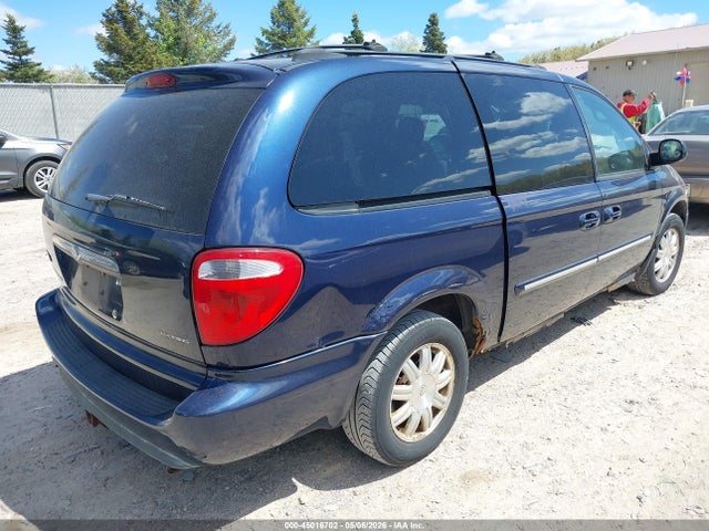 Продажа на аукционе авто 2005 Chrysler Town & Country Touring, vin: 2C4GP54L55R199653, номер лота: 45016702