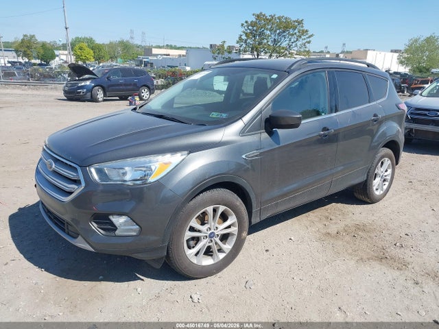 Ford ESCAPE SE 2018 1FMCU9GDXJUA77964 Image 2
