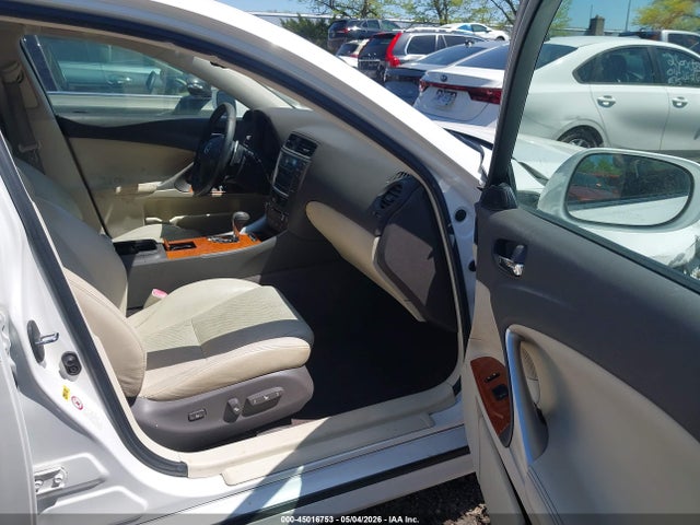 Продажа на аукционе авто 2009 Lexus Is 250, vin: JTHCK262795035970, номер лота: 45016753