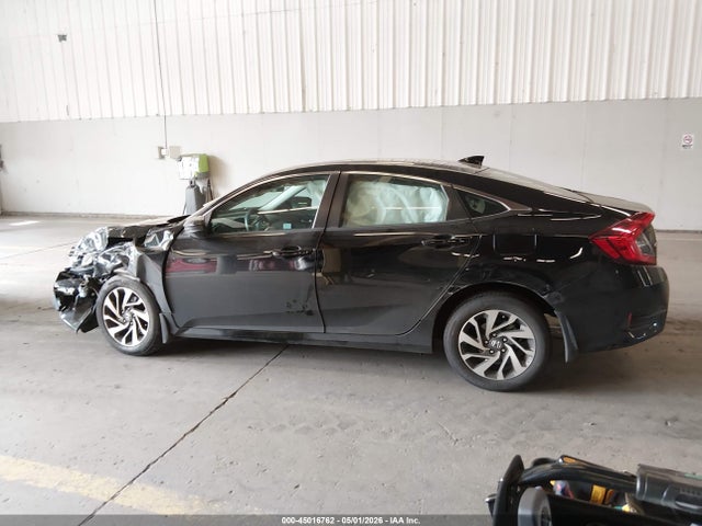 Продажа на аукционе авто 2018 Honda Civic Ex, vin: 2HGFC2F87JH502528, номер лота: 45016762