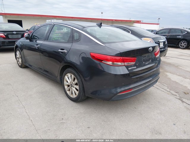 KIA OPTIMA EX 2018 5XXGU4L3XJG195279 Image 3
