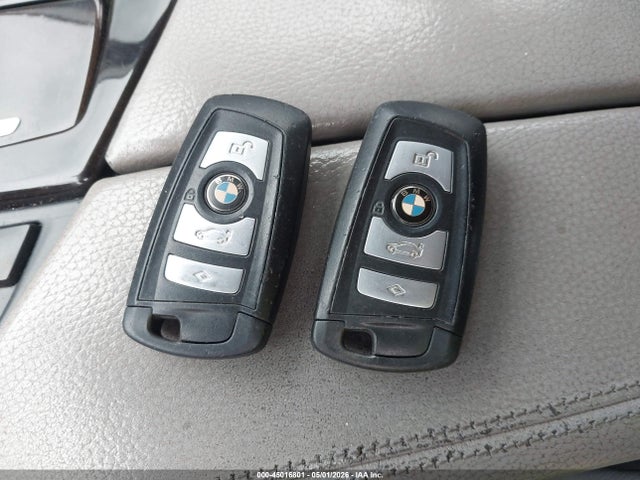45016801 :رقم المزاد ، WBAFR1C51BC672130 vin ، 2011 Bmw 528i مزاد بيع