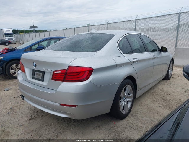45016801 :رقم المزاد ، WBAFR1C51BC672130 vin ، 2011 Bmw 528i مزاد بيع