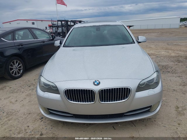45016801 :رقم المزاد ، WBAFR1C51BC672130 vin ، 2011 Bmw 528i مزاد بيع
