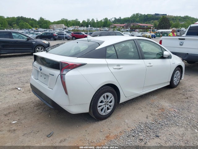 Toyota Prius Two 2017 JTDKBRFU7H3031841 Image 4