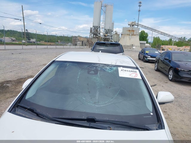 Toyota Prius Two 2017 JTDKBRFU7H3031841 Image 6