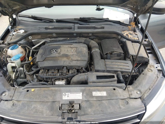 2015 Volkswagen Jetta 1.8t Se მანქანა იყიდება აუქციონზე, vin: 3VWD17AJXFM271780, აუქციონის ნომერი: 45016849