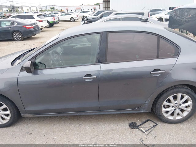 2015 Volkswagen Jetta 1.8t Se მანქანა იყიდება აუქციონზე, vin: 3VWD17AJXFM271780, აუქციონის ნომერი: 45016849