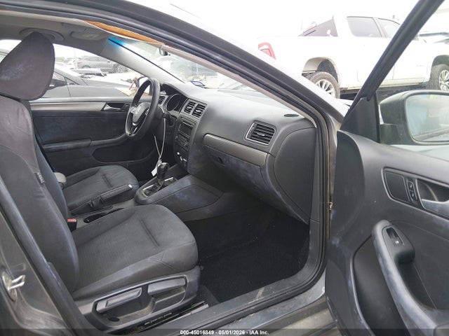 2015 Volkswagen Jetta 1.8t Se მანქანა იყიდება აუქციონზე, vin: 3VWD17AJXFM271780, აუქციონის ნომერი: 45016849