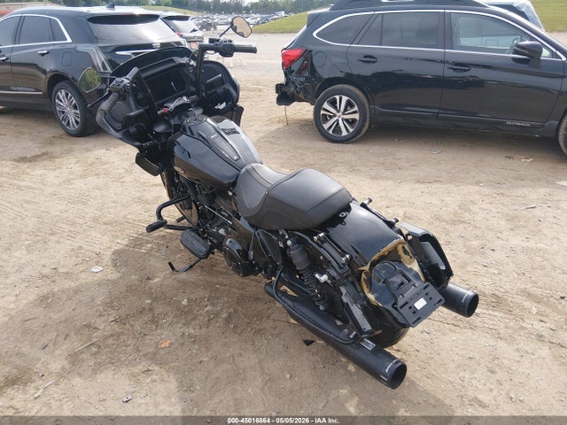 Harley-Davidson FLTRX 2024 1HD1KH711RB638334 Image 3