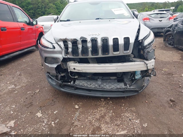 45016895 :رقم المزاد ، 1C4PJLCB4FW631110 vin ، 2015 Jeep Cherokee Latitude مزاد بيع