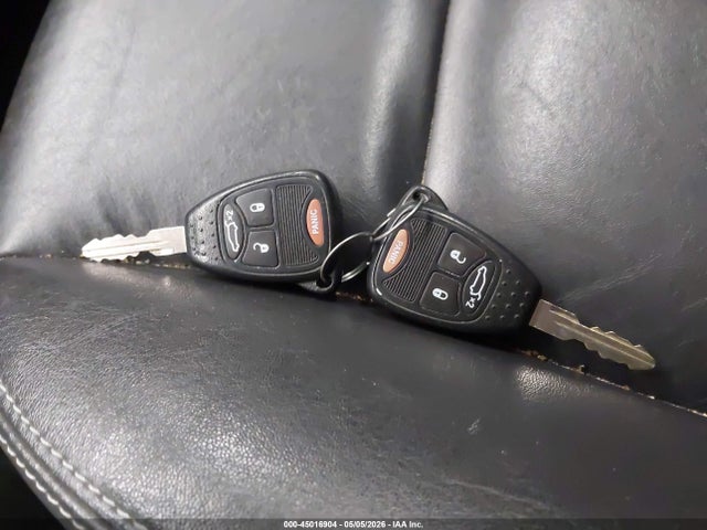 Продаж на аукціоні авто 2010 Chrysler Sebring Limited, vin: 1C3CC5FB2AN154275, номер лоту: 45016904