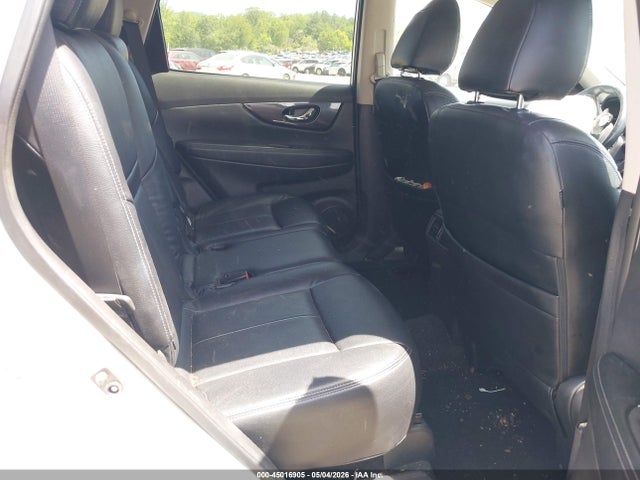 5N1AT2MV9JC847852 Nissan ROGUE SV