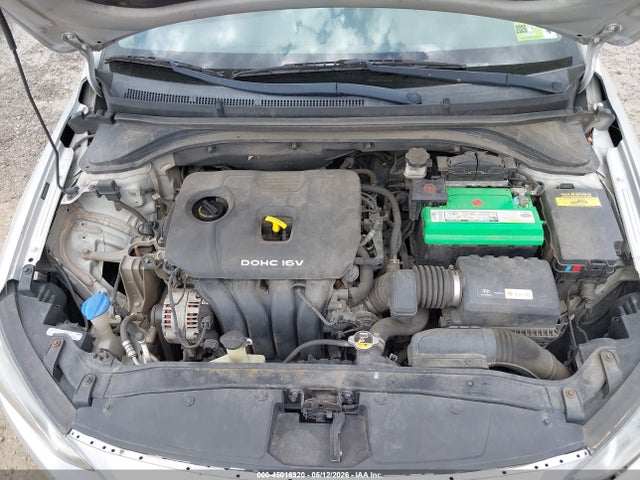 5NPD84LF6JH221298 Hyundai ELANTRA SEL