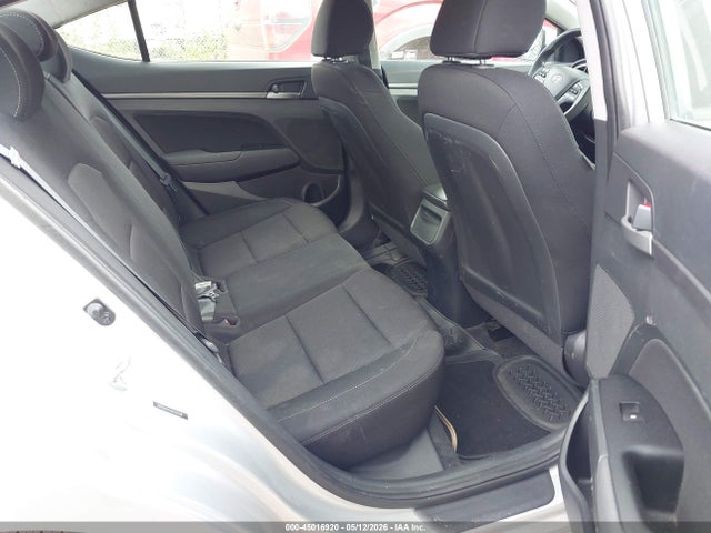 5NPD84LF6JH221298 Hyundai ELANTRA SEL