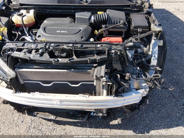 2017 Chrysler Pacifica Lx მანქანა იყიდება აუქციონზე, vin: 2C4RC1CG7HR748615, აუქციონის ნომერი: 45016922