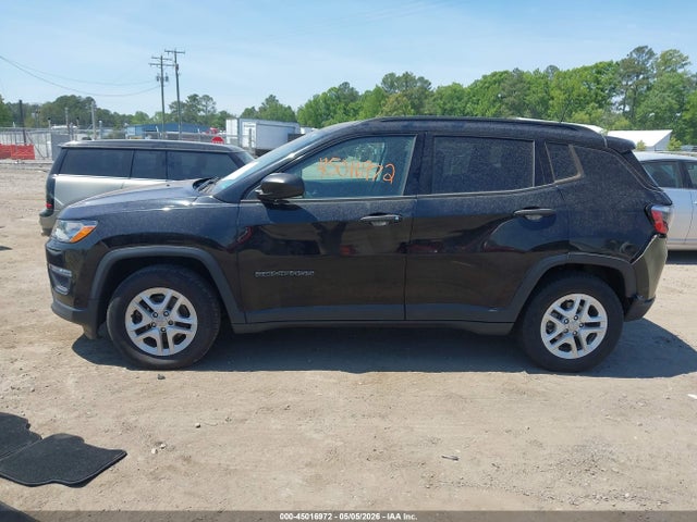 45016972 :رقم المزاد ، 3C4NJCAB6JT211132 vin ، 2018 Jeep Compass Sport Fwd مزاد بيع