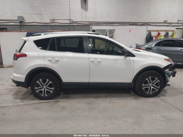 Aukcja sprzedaży 2017 Toyota Rav4 Le, vin: JTMZFREV2HJ105787, numer aukcji: 45017001